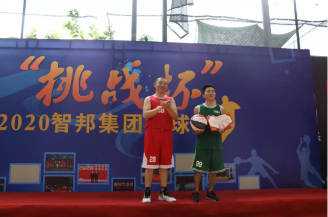 迎籃而上，挑戰(zhàn)自我